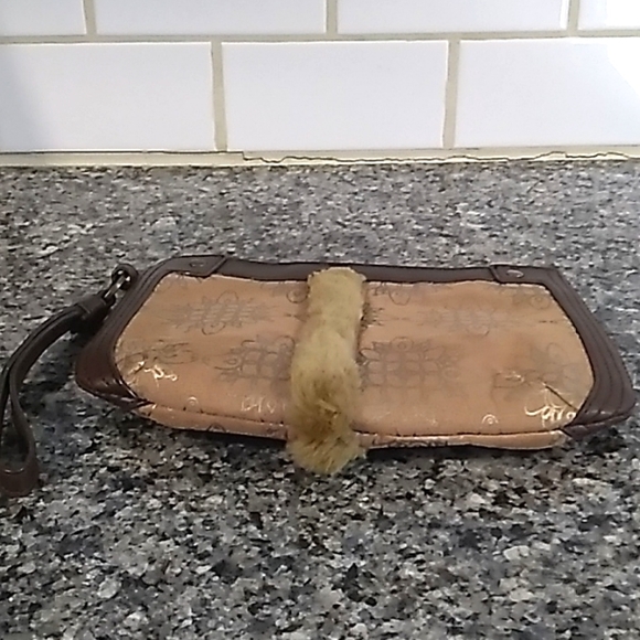 Bath & Body Works Faux Fur Clutch Wristlet. NWOT - Picture 7 of 9